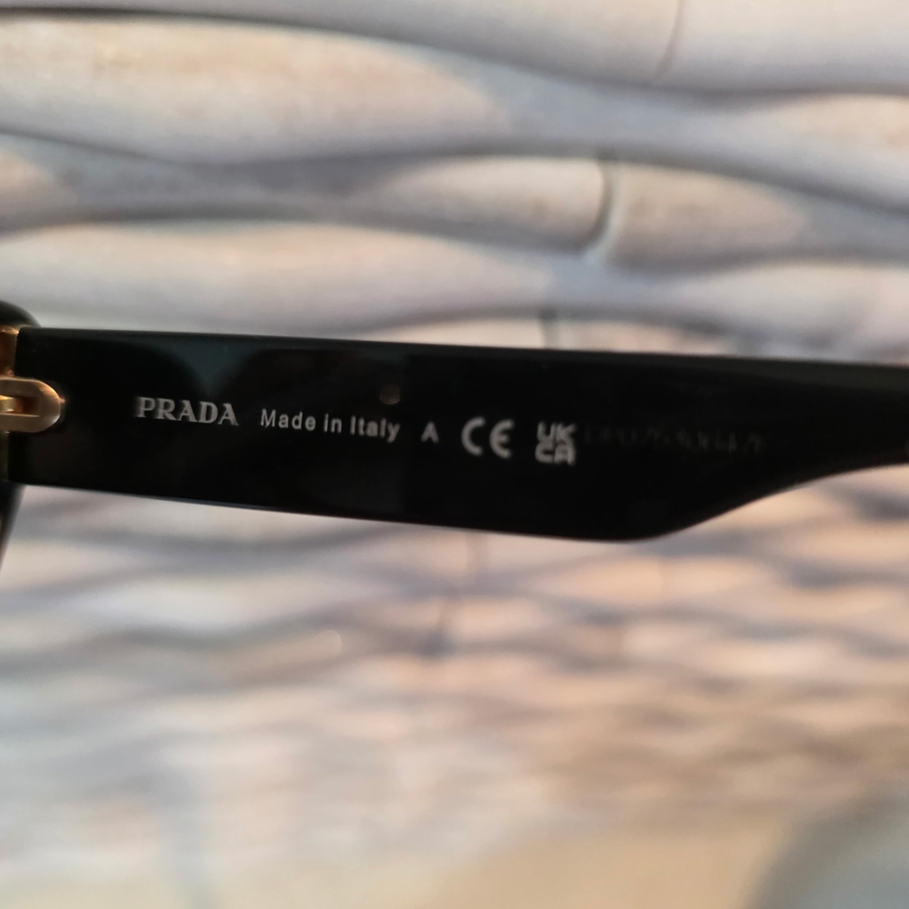 Prada Women's Black Tortoiseshell Sunglasses - PRADA - Picture 4 of 10